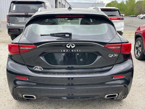 2019 INFINITI QX30 LUXE