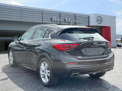 2019 INFINITI QX30 LUXE