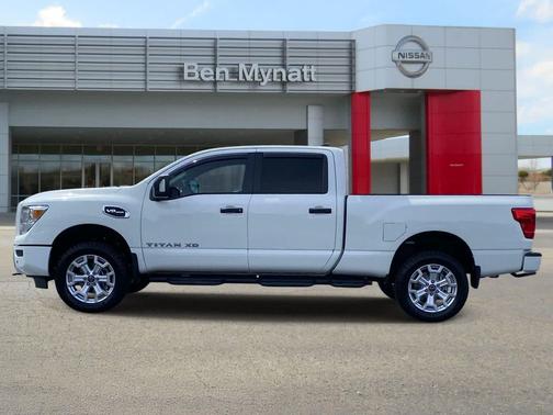 Glacier White 2024 Nissan Titan XD SV