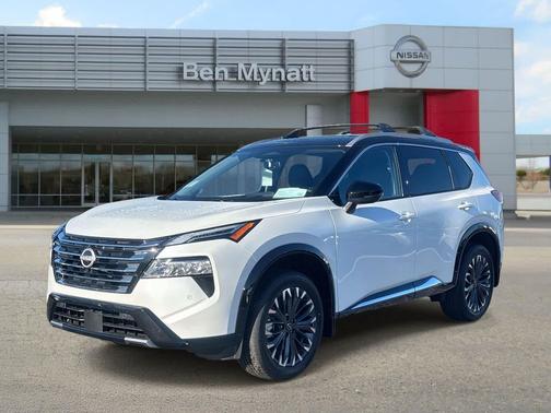Everest White Pearl/Super Black 2026 Nissan Rogue Platinum