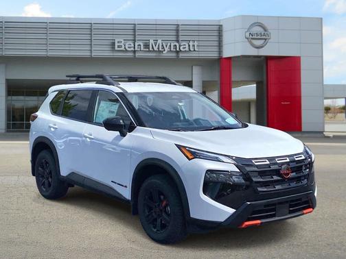 Everest White Pearl Tricoat 2026 Nissan Rogue Rock Creek