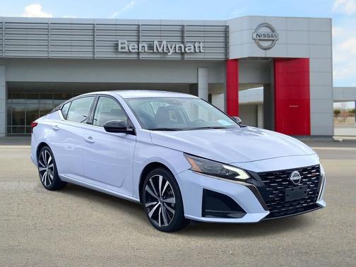 2024 Nissan Altima SR FWD