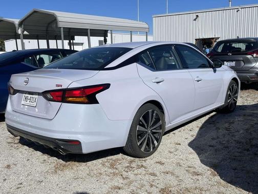 2024 Nissan Altima SR FWD