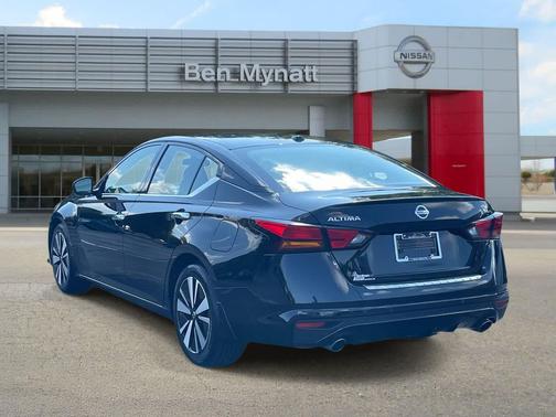 2022 Nissan Altima 2.5 SL