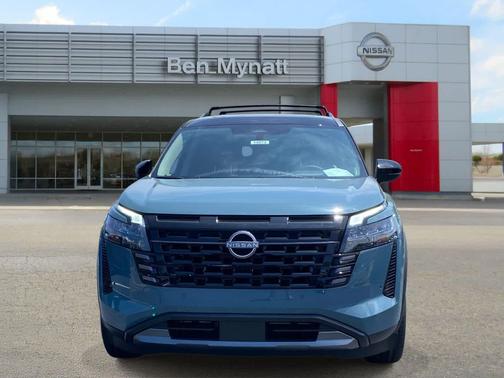 Baltic Teal/Super Black 2026 Nissan Pathfinder Platinum