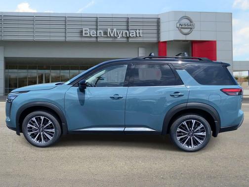Baltic Teal/Super Black 2026 Nissan Pathfinder Platinum