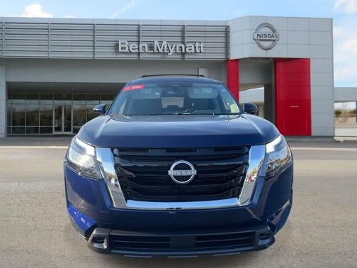 2023 Nissan Pathfinder SV FWD