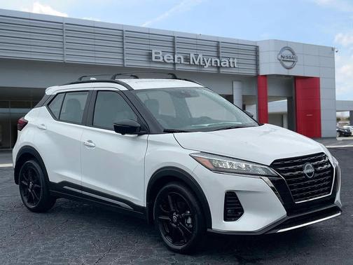 2024 Nissan Kicks SR