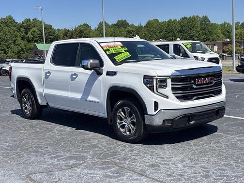 Summit White 2025 GMC Sierra 1500 SLT