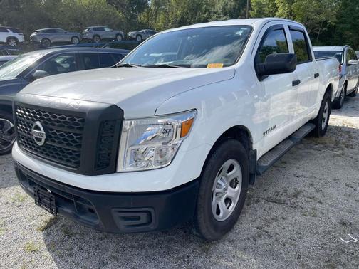 2017 Nissan Titan S