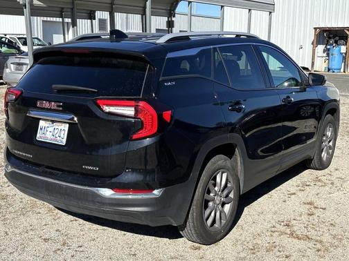 2024 GMC Terrain SLT