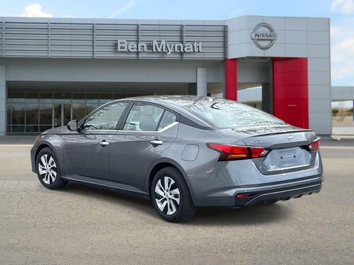 2025 Nissan Altima S FWD