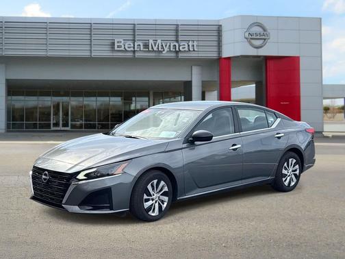 2025 Nissan Altima S FWD