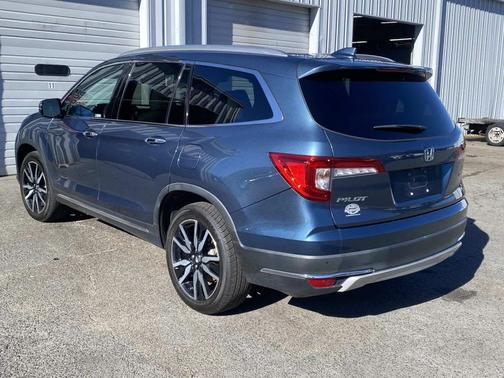 2019 Honda Pilot Touring 8-Passenger
