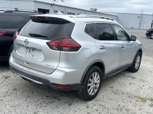 Brilliant Silver 2018 Nissan Rogue SV