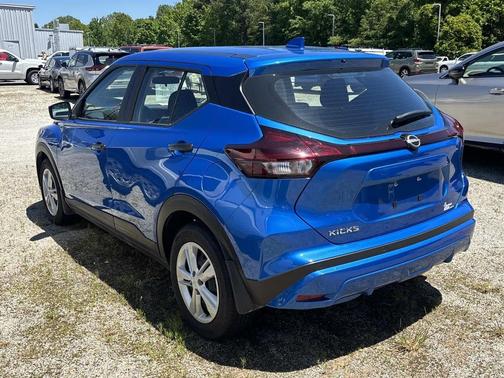 Electric Blue Metallic 2025 Nissan Kicks S