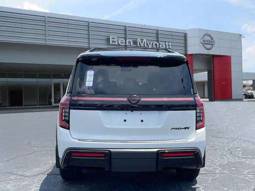 2025 Nissan Armada PRO-4X 4WD