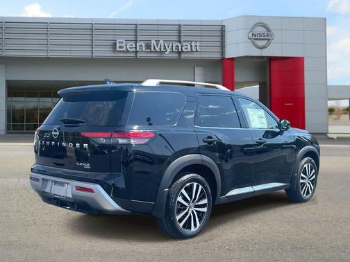 2025 Nissan Pathfinder Platinum 4WD