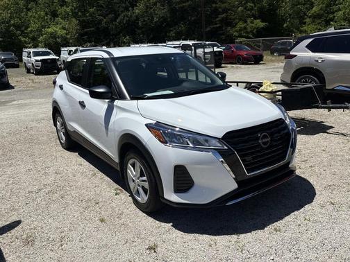 Fresh Powder 2025 Nissan Kicks S