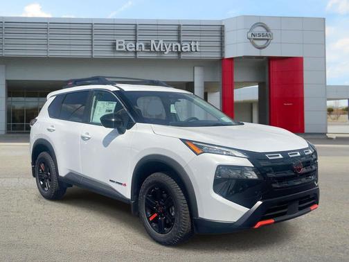Everest White Pearl Tricoat 2026 Nissan Rogue Rock Creek