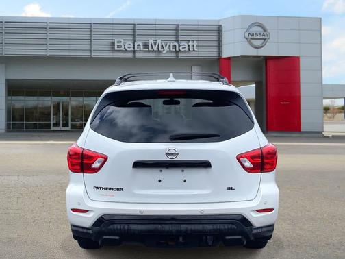 2019 Nissan Pathfinder SL
