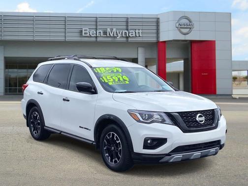 2019 Nissan Pathfinder SL