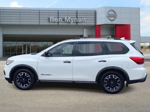 2019 Nissan Pathfinder SL