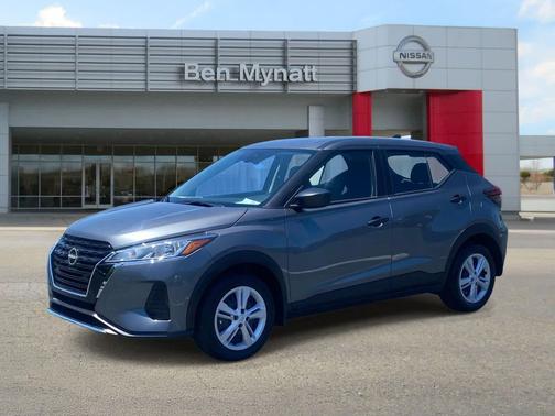 Gun Metallic 2025 Nissan Kicks S