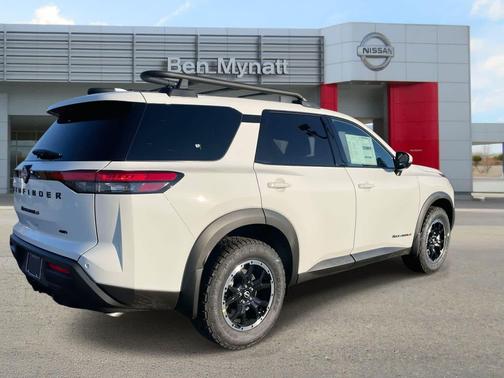 2025 Nissan Pathfinder Rock Creek 4WD