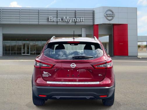 2022 Nissan Rogue Sport SL