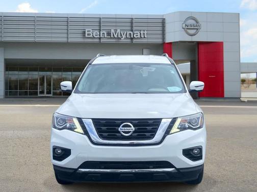 Glacier White 2017 Nissan Pathfinder SL