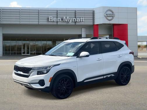 2023 Kia Seltos Nightfall Edition