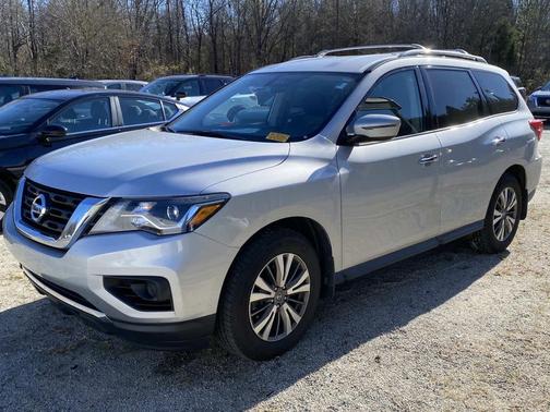 2019 Nissan Pathfinder S