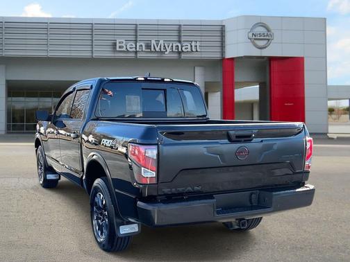 2023 Nissan Titan PRO-4X