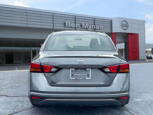 2024 Nissan Altima S FWD