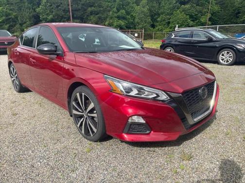2022 Nissan Altima SR FWD