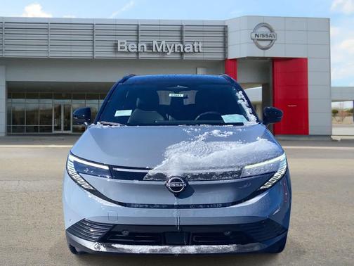 2026 Nissan Leaf PLATINUM+