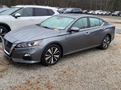 2021 Nissan Altima 2.5 SV