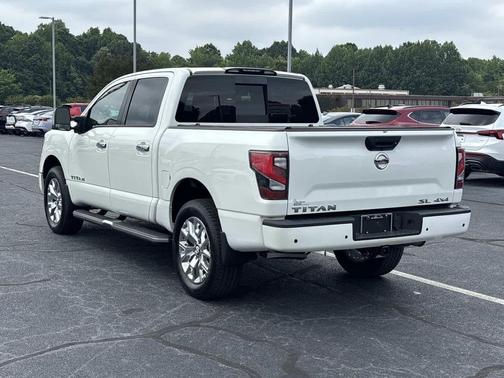 Pearl White 2021 Nissan Titan SL