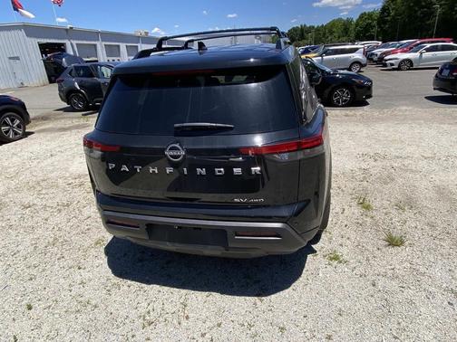 Super Black 2024 Nissan Pathfinder SV 4WD