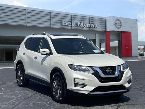 2020 Nissan Rogue SV