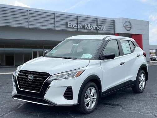 2025 Nissan Kicks S