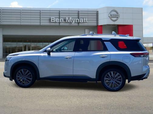 Brilliant Silver Metallic 2023 Nissan Pathfinder SL 4WD