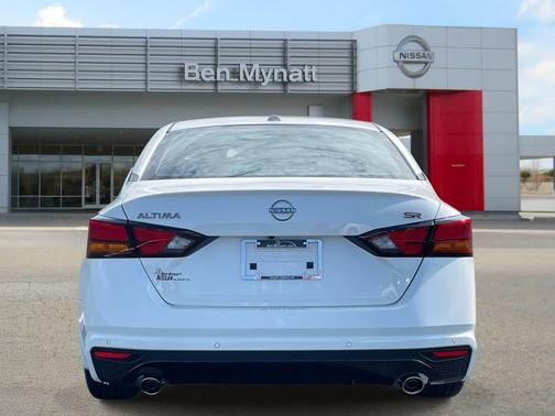 2025 Nissan Altima SR FWD