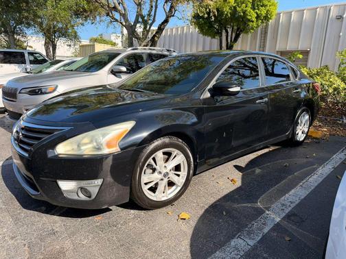 Super Black 2013 Nissan Altima 2.5 SL