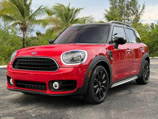Chili Red 2020 MINI Countryman Oxford Edition