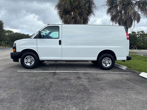 2021 Chevrolet Express 2500 RWD 2500 Regular Wheelbase WT