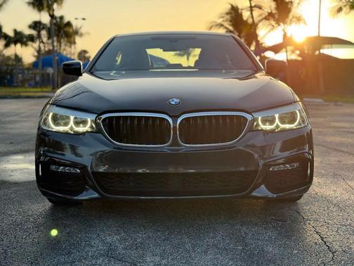 2017 BMW 530 530i Sedan 4D