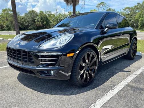 2017 Porsche Macan Sport Utility 4D