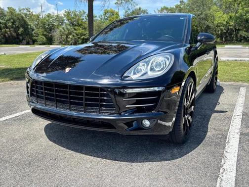 2017 Porsche Macan Sport Utility 4D